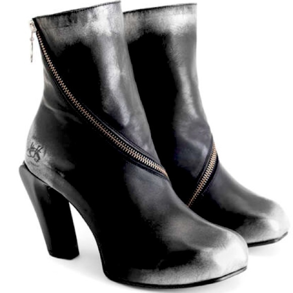 Fluevog Dorritie Shaguar